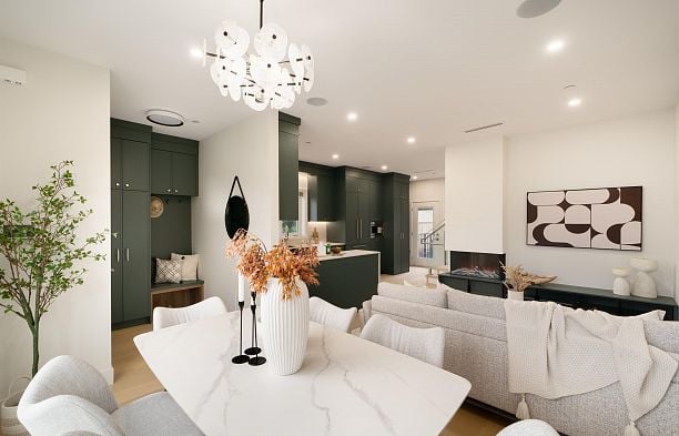 1 8508 East Boulevard S.W. Marine