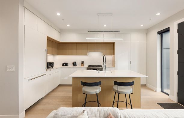 2939 W 15th Avenue Kitsilano