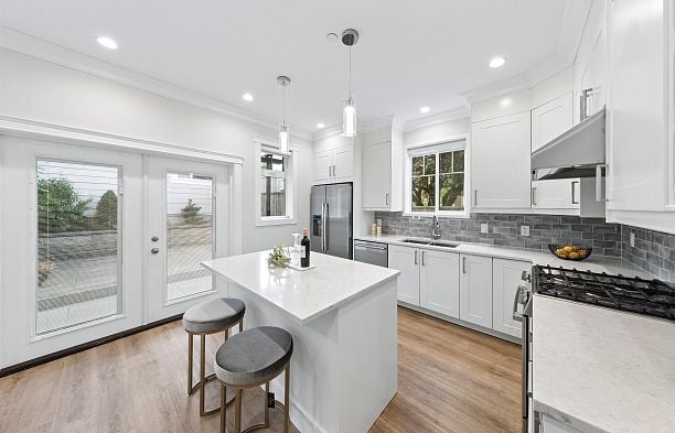 2753 Alma Street Point Grey
