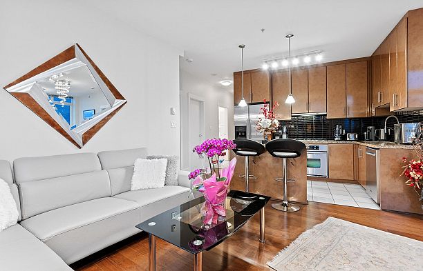 3303 1189 Melville Street Coal Harbour