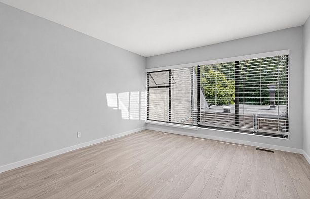 406 Greensboro Place South Cambie
