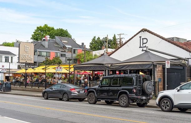 210 2234 W 1st Avenue Kitsilano