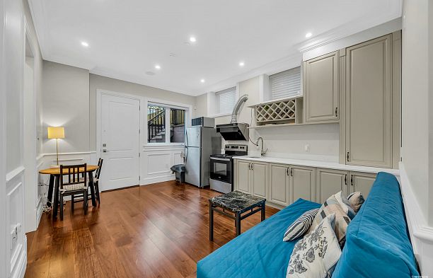 4307 W 13th Avenue Point Grey