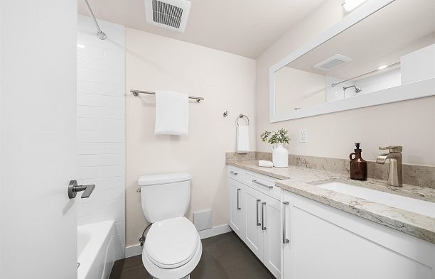210 2234 W 1st Avenue Kitsilano