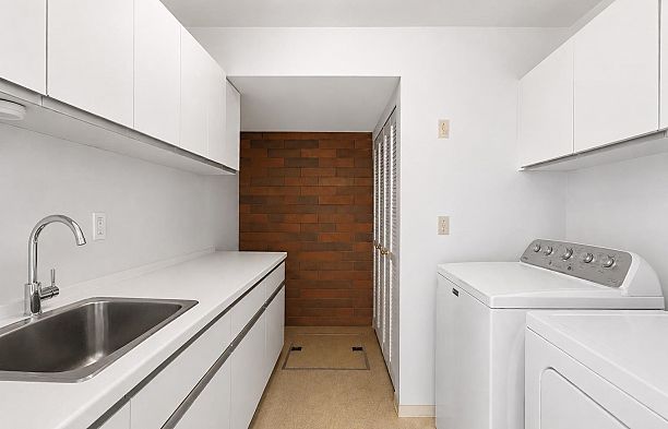 406 Greensboro Place South Cambie