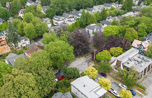 2416 W 8th Avenue Kitsilano