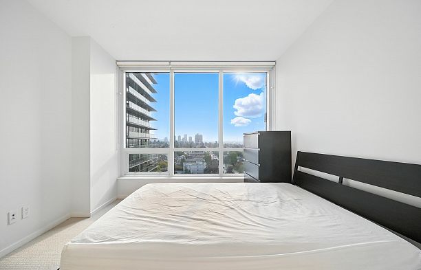 1502 8588 Cornish Street S.W. Marine