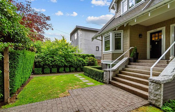 2416 W 8th Avenue Kitsilano