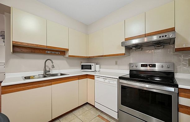 819 W 70th Avenue Marpole