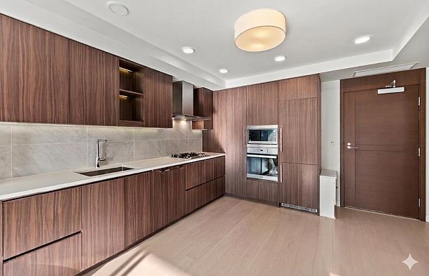 2003 455 SW Marine Drive Marpole
