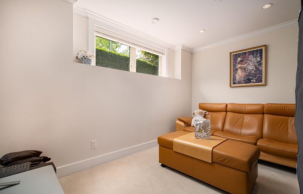 1683 W 64th Avenue South Granville