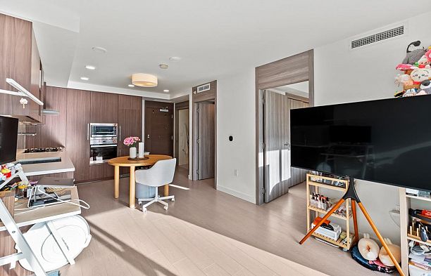 2003 455 SW Marine Drive Marpole