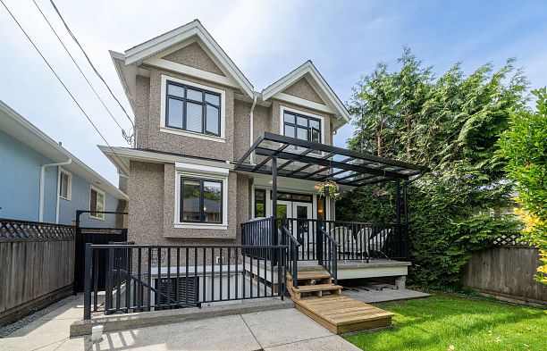 1683 W 64th Avenue South Granville