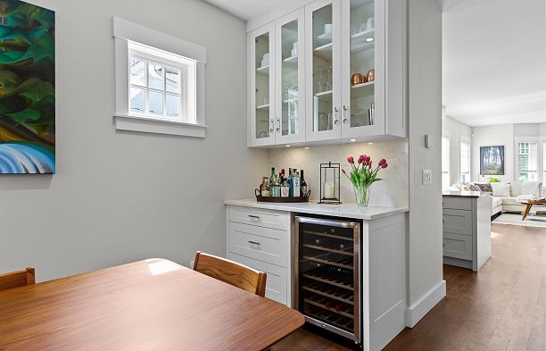 2416 W 8th Avenue Kitsilano