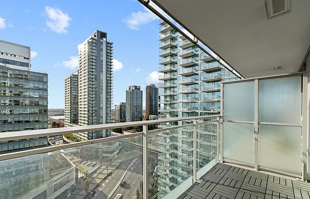 2003 455 SW Marine Drive Marpole
