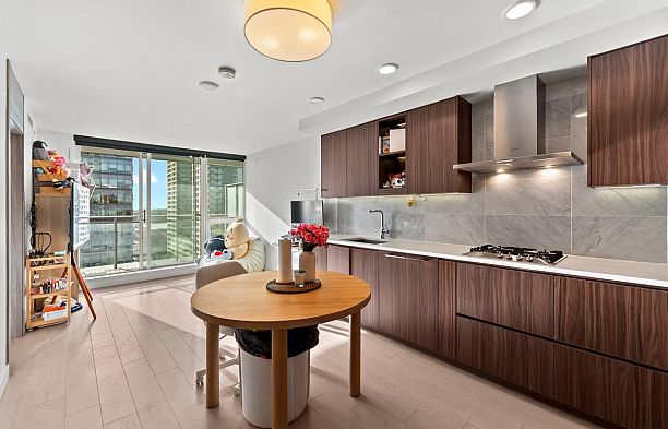 2003 455 SW Marine Drive Marpole