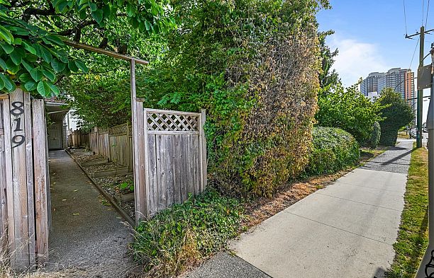 819 W 70th Avenue Marpole