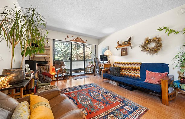 214 2190 W 7th Avenue Kitsilano
