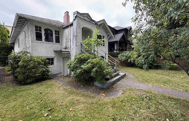 3481 W 10th Avenue Kitsilano