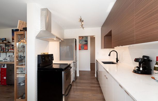 405 8775 Cartier Street Marpole