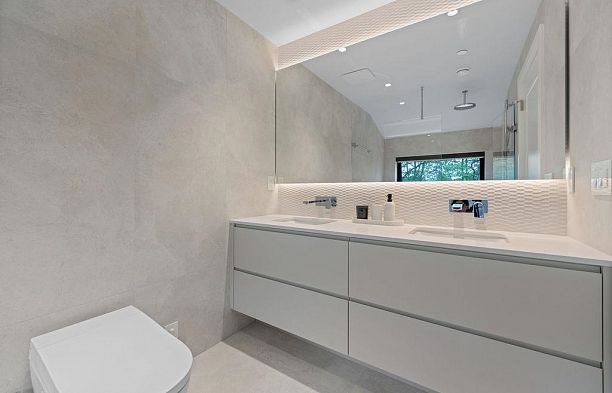 1 2926 W 12th Avenue Kitsilano