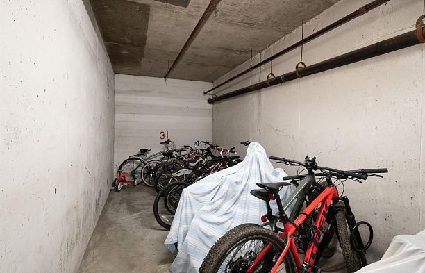 405 8775 Cartier Street Marpole