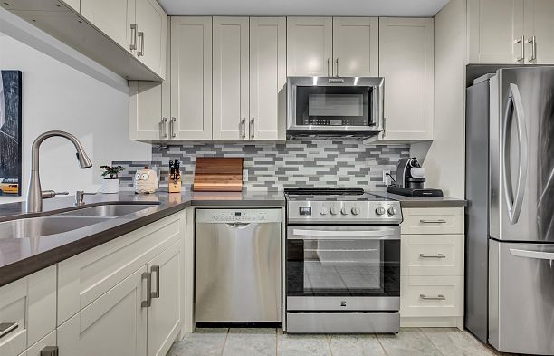 206 511 W 7th Avenue Fairview VW