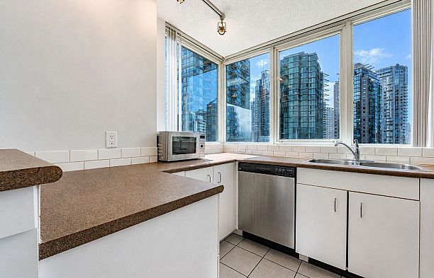 1806 588 Broughton Street Coal Harbour