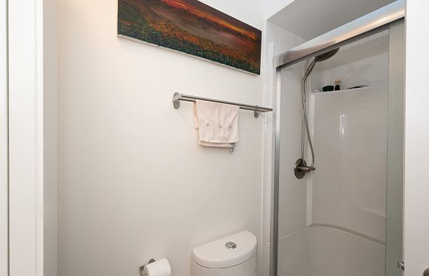 405 8775 Cartier Street Marpole