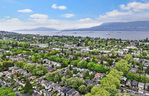 1 2926 W 12th Avenue Kitsilano