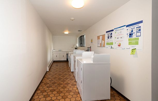 405 8775 Cartier Street Marpole