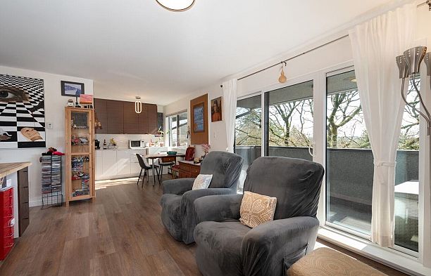 405 8775 Cartier Street Marpole