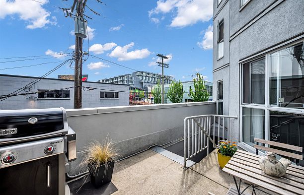 206 511 W 7th Avenue Fairview VW