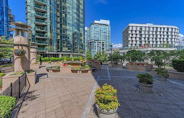 1806 588 Broughton Street Coal Harbour