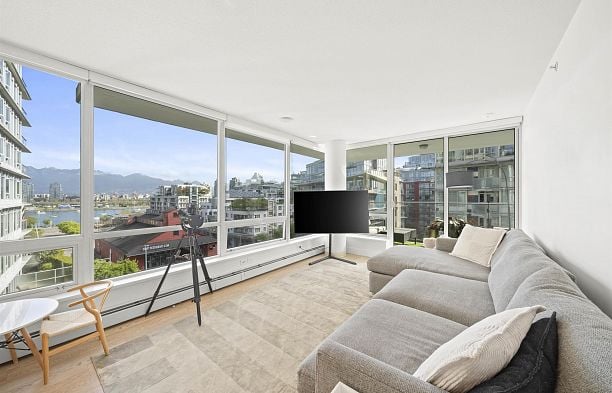 908 1783 Manitoba Street False Creek