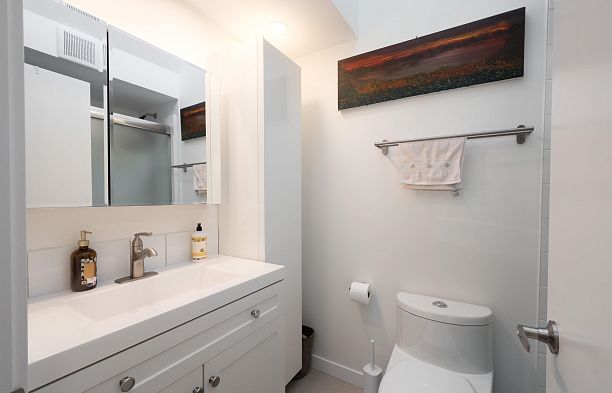 405 8775 Cartier Street Marpole