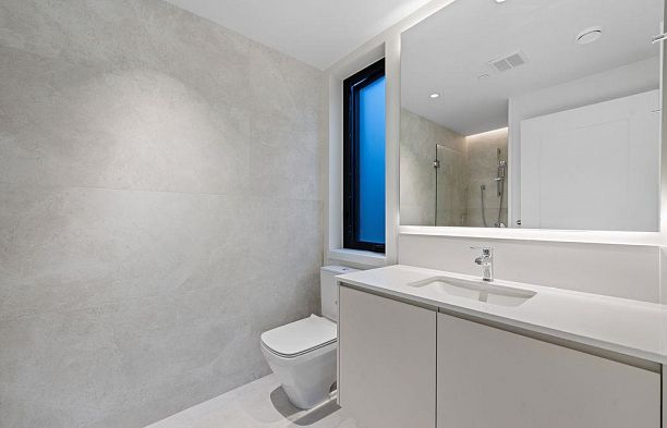 1 2926 W 12th Avenue Kitsilano