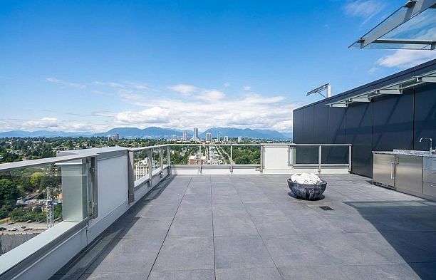 2803 7433 Cambie Street South Cambie