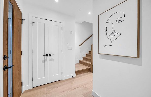 1016 W 52nd Avenue South Granville