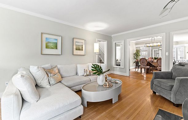 6713 Arbutus Street S.W. Marine