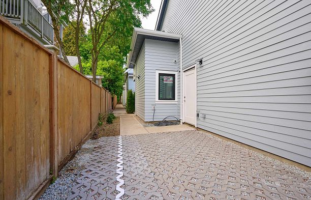 3674 W 1st Avenue Kitsilano