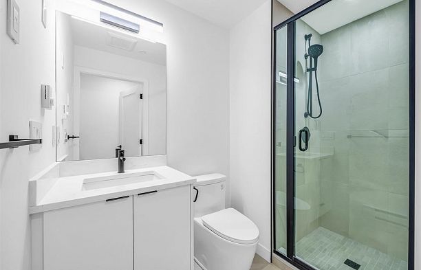 1016 W 52nd Avenue South Granville