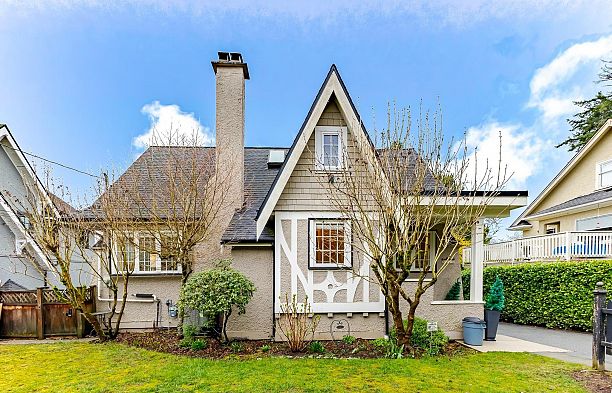 6713 Arbutus Street S.W. Marine