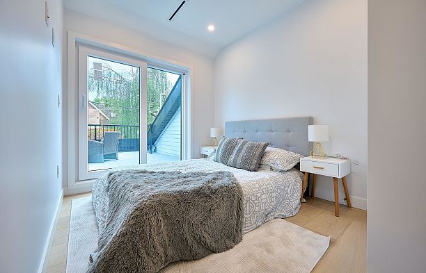 3674 W 1st Avenue Kitsilano