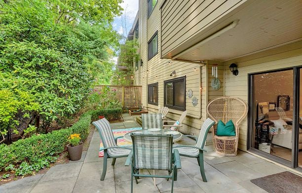 104 1424 Walnut Street Kitsilano