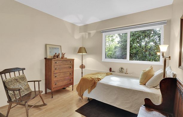 104 1424 Walnut Street Kitsilano