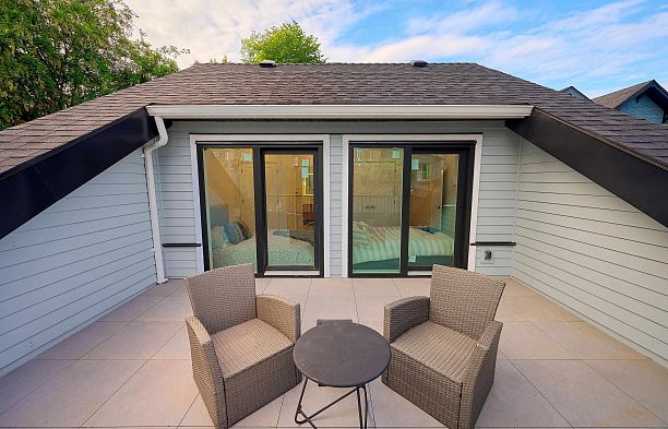 3674 W 1st Avenue Kitsilano