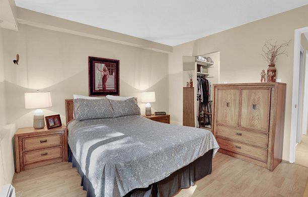 104 1424 Walnut Street Kitsilano