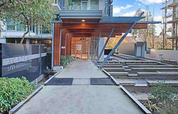 1709 5728 Berton Avenue University VW