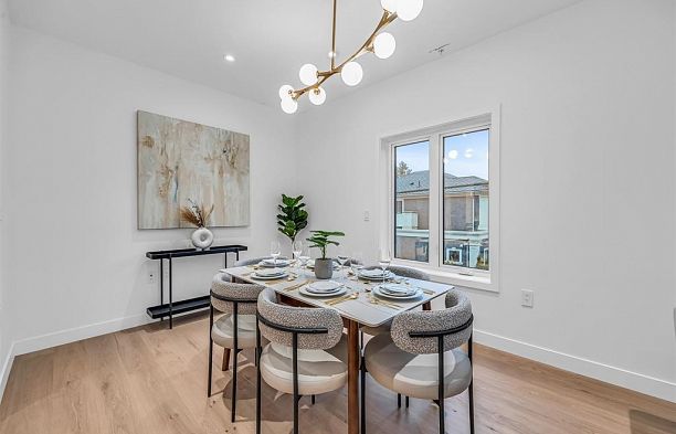 1016 W 52nd Avenue South Granville